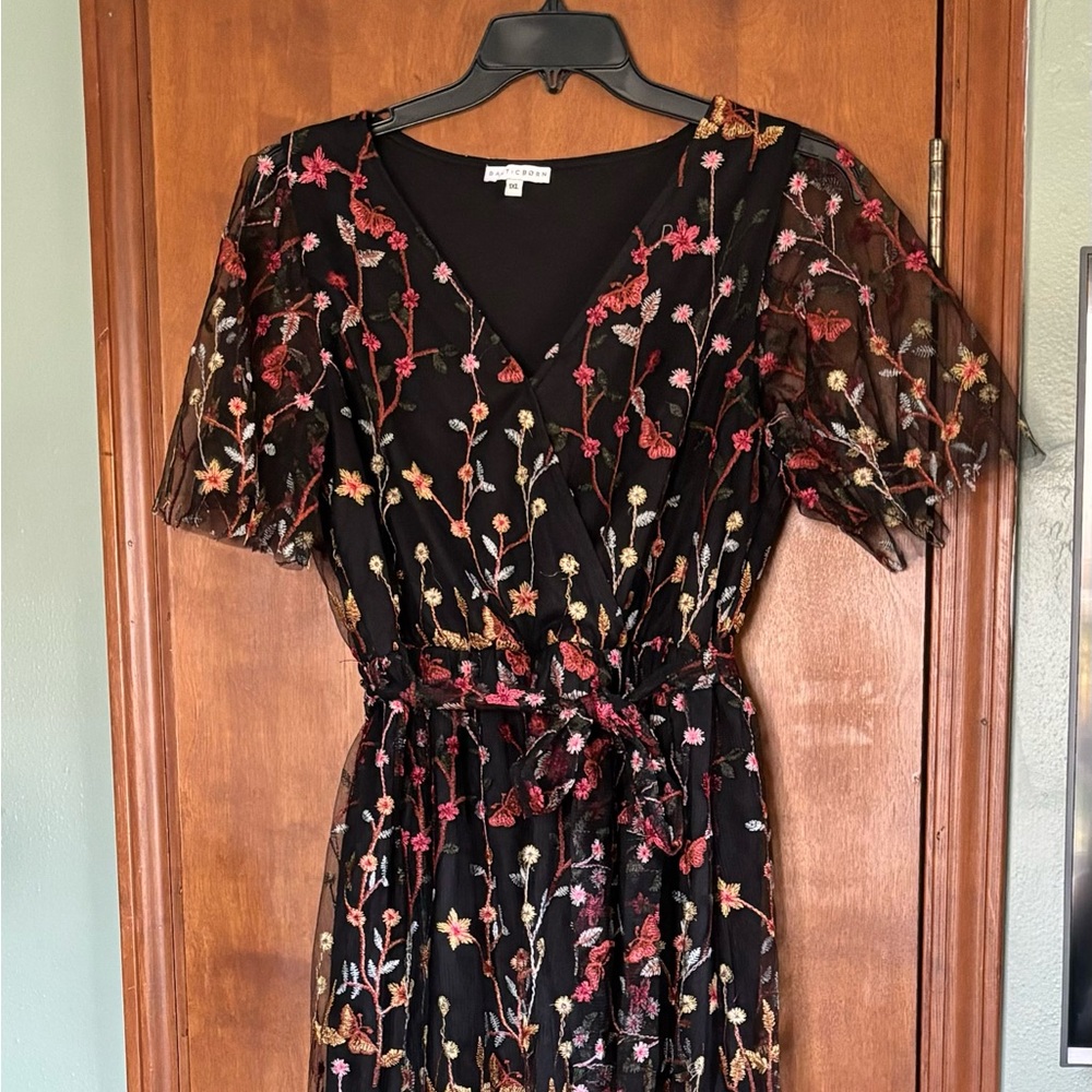 Women’s long dress; fully lined